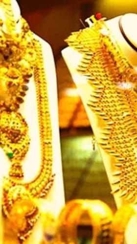 सोने-चांदीचे भाव गगनाला भिडणार? कसे असणार नव्या वर्षातले दर, पाहा व्हिडीओ.