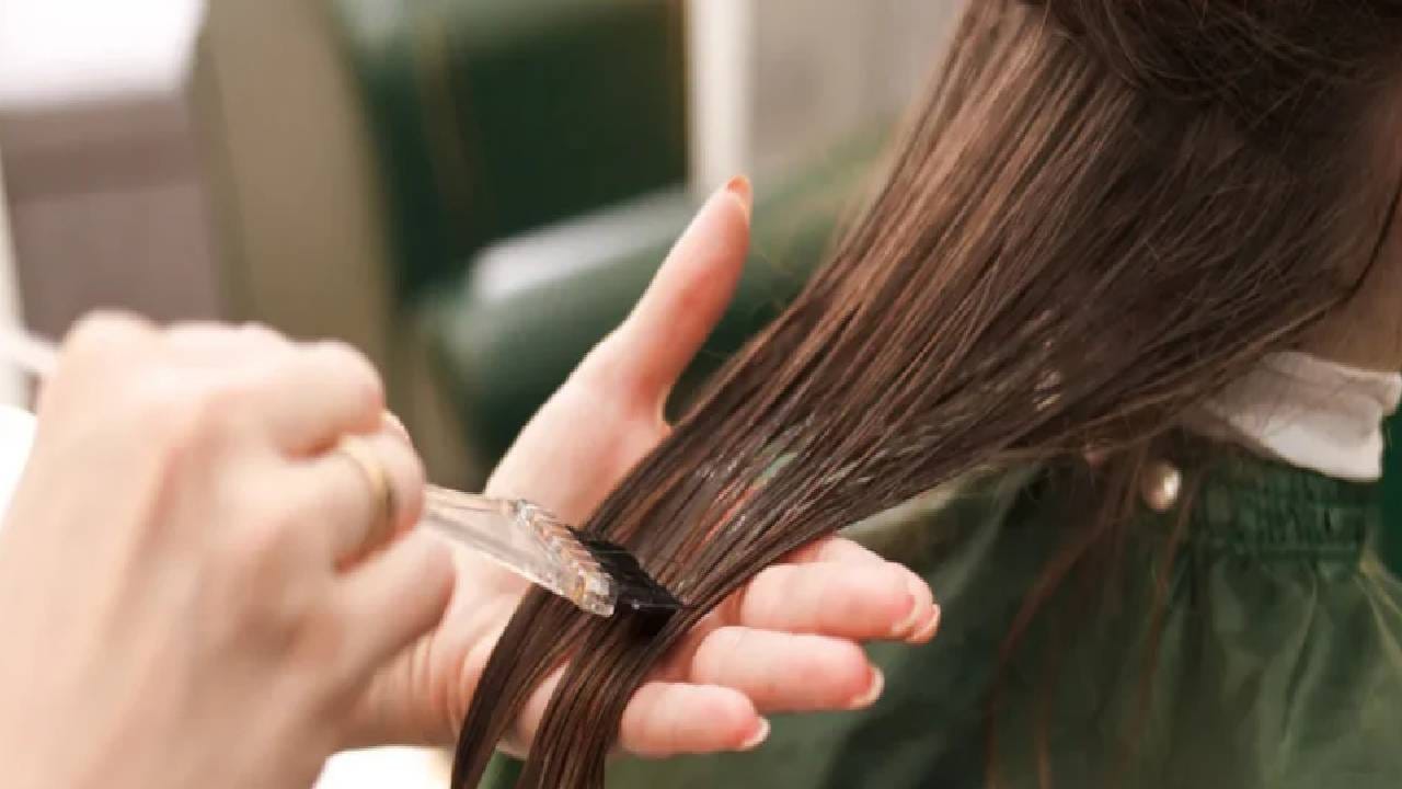 केसांमधील कोरडेपणा कमी करण्यासाठी आजच ट्राय करा 'हे' 4 नैसर्गिक हेअर मास्क केसांमधील कोरडेपणा कमी करण्यासाठी आजच ट्राय करा 'हे' 4 नैसर्गिक हेअर मास्क