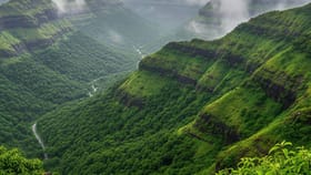 कमी बजेट आणि निसर्गरम्य वातावरण, बघताच प्रेमात पडाल, मुंबईपासून अगदी...