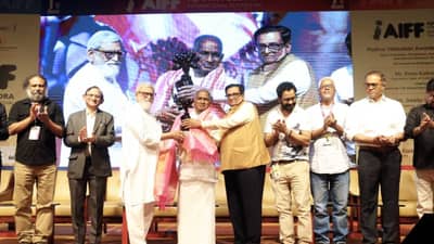 भावनांसह निर्माण होणारे संगीत हृदयापर्यंत; पद्मविभूषण इलायाराजा यांना पद्मपाणि पुरस्कार प्रदान