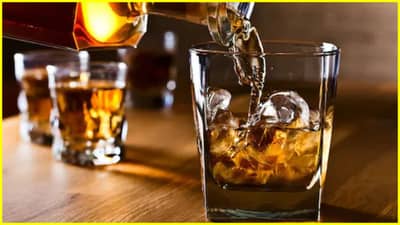 Liquor: 180 रुपयांच्या दारुची धमाल, हिवाळ्यात मद्यपींच्या उड्या; 17,90,000 बॉटलची झटक्यात विक्री