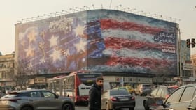 महाभयंकर हल्ला... युद्धपोतवर बॉम्बचा वर्षाव... अमेरिकेला....