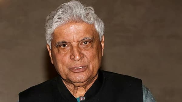 जावेद अख्तर यांनी बॉर्डर 2साठी गाणी लिहिण्यास दिला स्पष्ट नकार; थेट म्हणाले हे दिवाळखोरीसारखं..