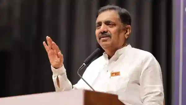 राष्ट्रवादीच्या विलीनिकरणासाठी निवडणूक आयोगाशीही झालं होतं बोलणं; जयंत पाटलांच्या खुलाश्याने मोठी खळबळ