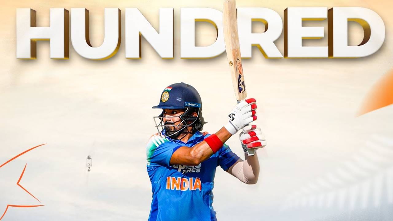 केएल राहुलने 87 चेंडूत 9 चौकार आणि 1 षटकार मारत शतक पूर्ण केलं. त्याने त्याच्या वनडे कारकिर्दीतील आठवं शतकं ठोकलं. तसेच मोहम्मद अझरूद्दीनचा शतकाचा विक्रम मोडला आणि शुबमन गिलच्या शतकाच्या विक्रमाची बरोबरी केली. (Photo: BCCI Twitter) 