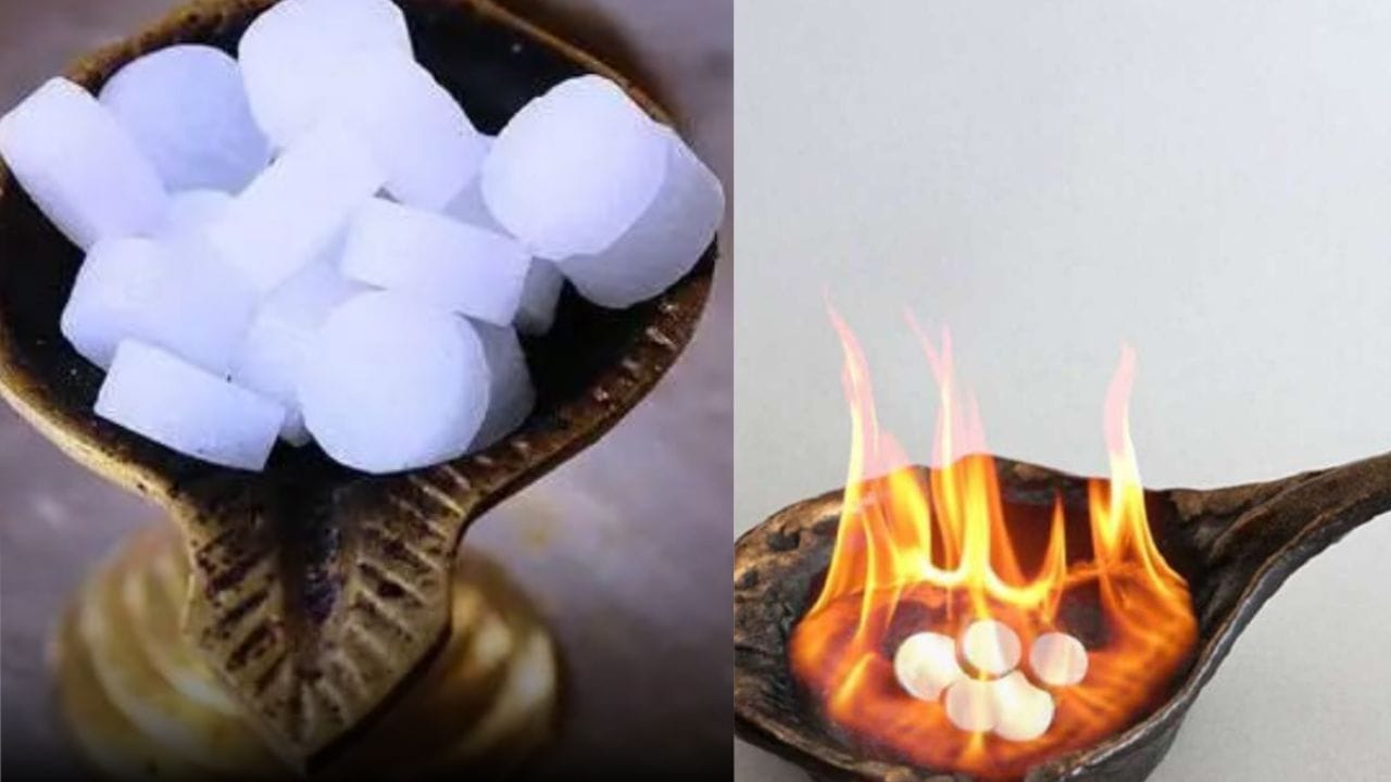 आजच्या धावपळीच्या जीवनात मानसिक तणाव वाढला आहे. संध्याकाळी कामावरून घरी परतल्यानंतर जर घरातील वातावरण प्रसन्न नसेल, तर चिडचिड वाढते. कापूरचा सुवास मेंदूला शांत करण्याचे काम करतो. यामुळे घरातील सदस्यांचे मन प्रसन्न राहते. तसेच नैराश्याची भावना कमी होण्यास मदत होते.