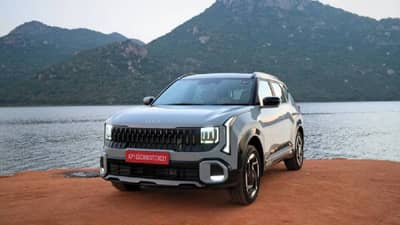 नवी Kia Seltos लॉन्च, Maruti Victoris, Hyundai Creta यांना टक्कर देणार? जाणून घ्या