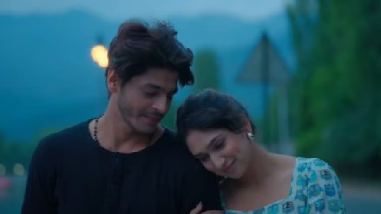 हा चित्रपट 6 फेब्रुवारी रोजी प्रदर्शित होणार असून या चित्रपटाच्या ट्रेलर नुकताच प्रदर्शित झाला आहे. यानंतर या चित्रपटाबाबत चाहत्यांची उत्सुकता आता शिगेला पोहोचली आहे.