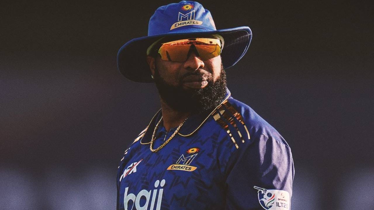 गेल्या 16 वर्षांत मुंबई इंडियन्स फ्रँचायझीने १२ फायनल खेळले आहेत. या काळात त्यांना फक्त एकदाच पराभव पत्करावा लागला आहे. तोही आंतरराष्ट्रीय लीग टी20 स्पर्धेत. डेझर्ट वायपर्स अंतिम फेरीत मुंबई इंडियन्स फ्रँचायझीला हरवणारा पहिला संघ बनला. (Photo- MI Emirates Twitter)