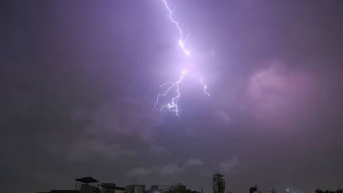 वातावरणात मोठा बदल, अलर्ट जारी, राज्यात ढगाळ वातावरणासह...