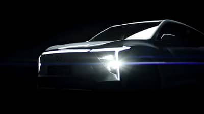 ना पेट्रोल, ना डिझेलच टेंशन, आजच बुक करा ही कार, लूक आणि फीचर्स पाहून प्रेमात पडाल, किंमत फक्त....