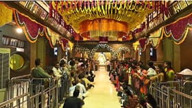 शिर्डीत मकर संक्रांतीचा उत्साह;आकर्षक फुलांच्या सजावटीने साई मंदिर परिसर सजले