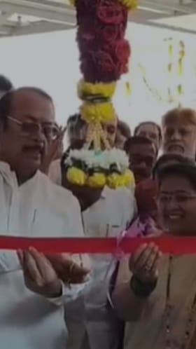 मलंगगडावरील फ्युनिक्युलर ट्रेन सुरू.