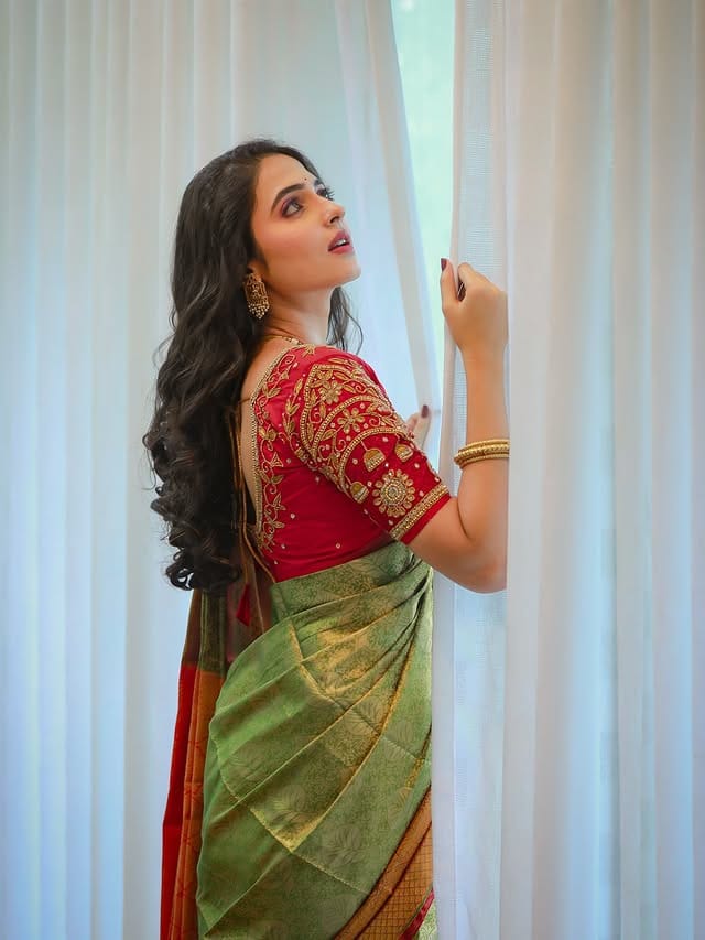 किती सुंदर, नजर हटतच नाही, फोटोमधील ही अभिनेत्री कोण?