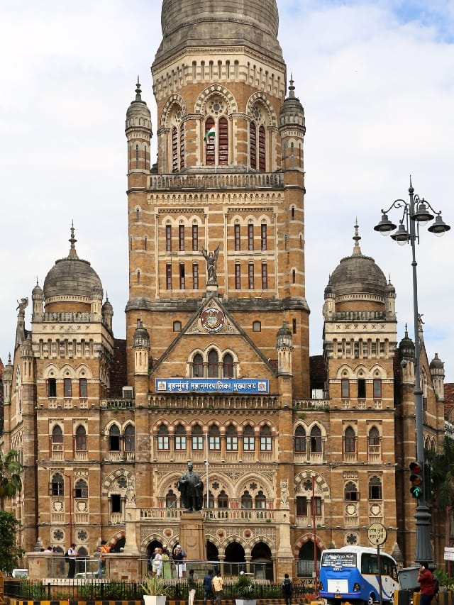 मुंबईच्या महापौरला किती मानधन मिळते? आकडा ऐकून बसेल धक्का