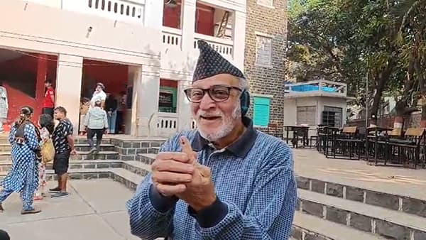 डोळे कान उघडे ठेवा पण तोंड बंद करा..., आजच्या राजकारणावर मोहन आगाशे यांचं सूचक भाष्य
