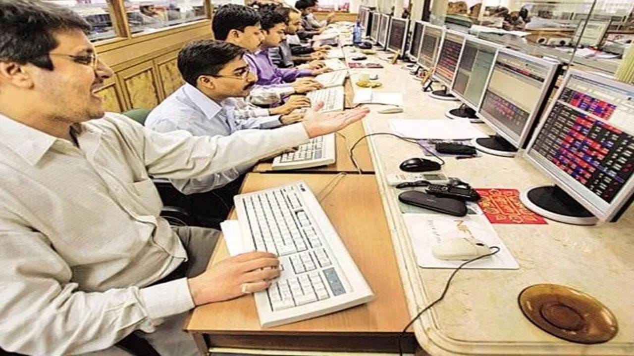 डिस्क्लेमर : टीव्ही 9 मराठी कुठल्याही स्टॉक, म्युच्युअल फंड, आयपीओमध्ये गुंतवणूक करण्याचा सल्ला देत नाही. येथे केवळ त्याची माहिती देण्यात आली आहे. गुंतवणुकीपूर्वी तज्ज्ञाचा, आर्थिक सल्लागाराचा सल्ला आवश्य घ्या.