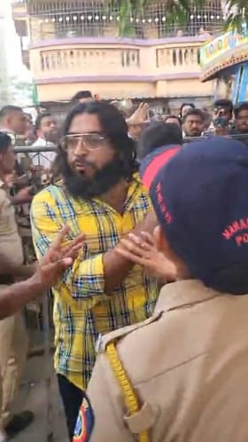 पेल्हार जिल्हापरिषद मतदान केंद्रावर साडे पाचनंतर मतदान न करू दिल्यामुळे राडा.