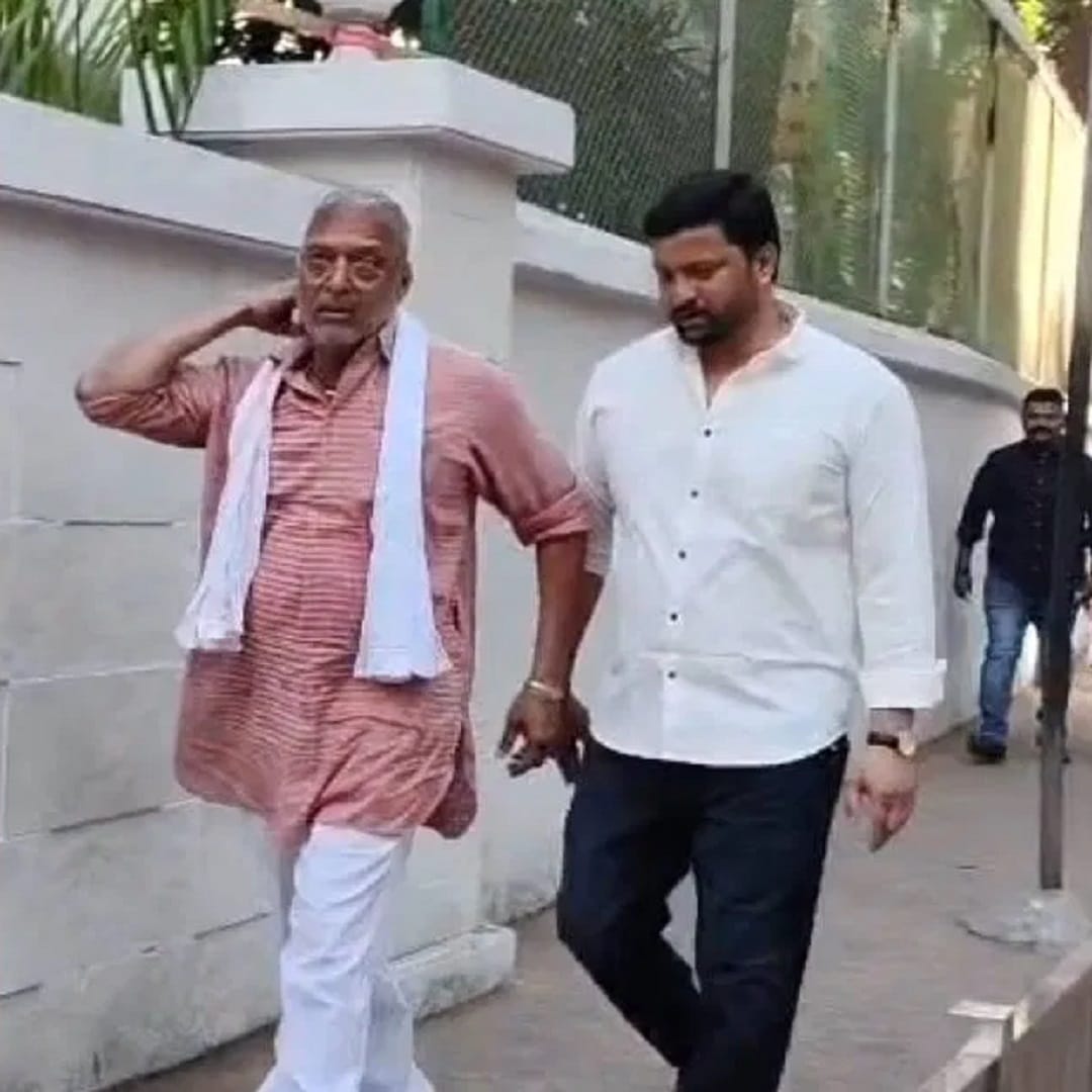 ज्येष्ठ अभिनेते नाना पाटेकर यांनी देखील मतदानाचा हक्क बजावला आहे. ते मुंबईत मतदान करण्यासाठी पुण्याहून आले होते. तीन तास प्रवास करून त्यांनी मुंबई मतदानाचा हक्क बजावला आहे..