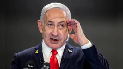 नेतान्याहू आपल्या फोनवर लाल टेप का लावतात? जाणून घ्या