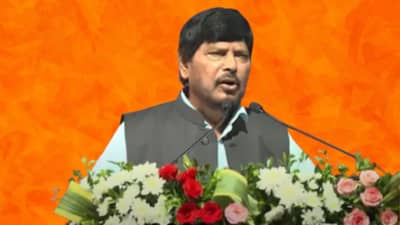 मी नाही नाराज, मी राहिलो नाराज तर..., काय म्हणाले रामदास आठवले? ज्यामुळे उपस्थितात पिकली खसखस..