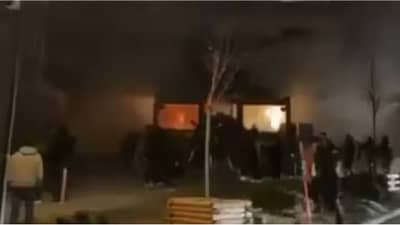 मोठी बातमी! पबमध्ये मोठा स्फोट, नवीन वर्षाच्या सेलिब्रेशनदरम्यान धक्कादायक घटना, तब्बल इतक्या लोकांचा मृत्यू, तर...