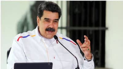 अमेरिकेनं हात बांधले अन् थेट..., व्हेनेझुएलाच्या राष्ट्रपतींचा अटकेनंतरचा पहिला फोटो समोर, जगभरात खळबळ