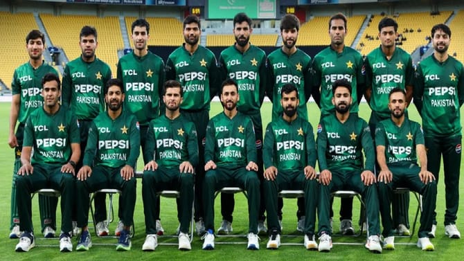 बांगलादेशचा पत्ता कट करताच पाकिस्तान वठणीवर, वर्ल्ड कपसाठी टीम जाहीर