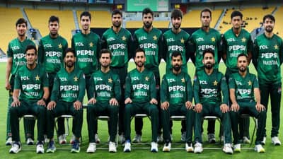 T20i World Cup 2026 : बांगलादेशचा पत्ता कट करताच पाकिस्तान वठणीवर, शिस्तीत वर्ल्ड कपसाठी टीम जाहीर