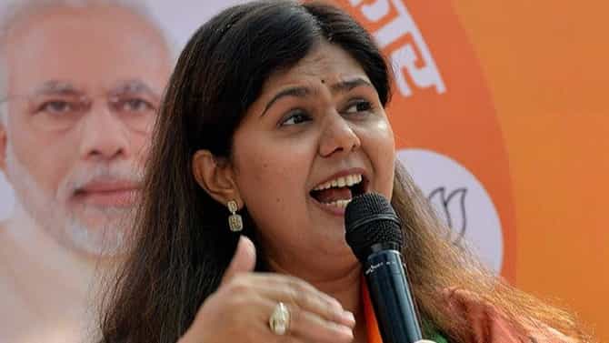 मोठी बातमी! मंत्री पंकजा मुंडे यांची सर्वात मोठी घोषणा, थेट बदलली राजकीय समीकरणे, म्हणाला, परळी आता...