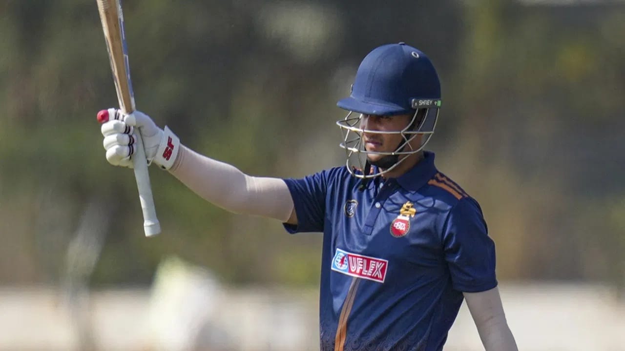 इंडिया ए टीम टी 20I वर्ल्ड कप स्पर्धेआधी 2 सराव सामने खेळणार आहे. इंडिया ए समोर 2 फेब्रुवारीला अमेरिकेचं आव्हान असणार आहे. तर इंडिया ए टीम आपला दुसरा सराव सामना हा 6 फेब्रुवारीला नामिबिया विरुद्ध खेळणार आहे. आयुष बडोनी आणि प्रियांश आर्या हे दोघे या सराव सामन्यांत खेळणार आहेत. (Photo Credit : PTI)