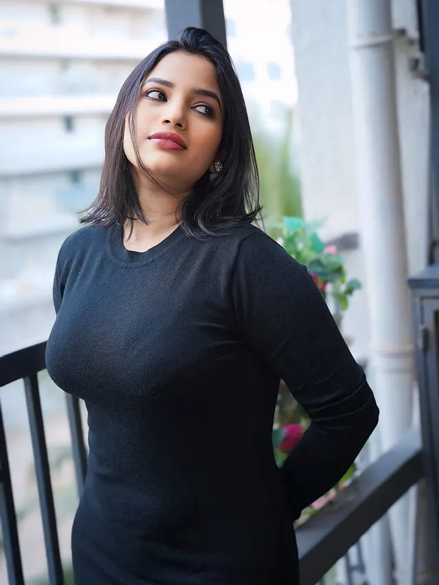 ‘फँड्री’मधील शालू 27 व्या वर्षी दिसतेय खूपच हॉट, सौंदर्य पाहून….