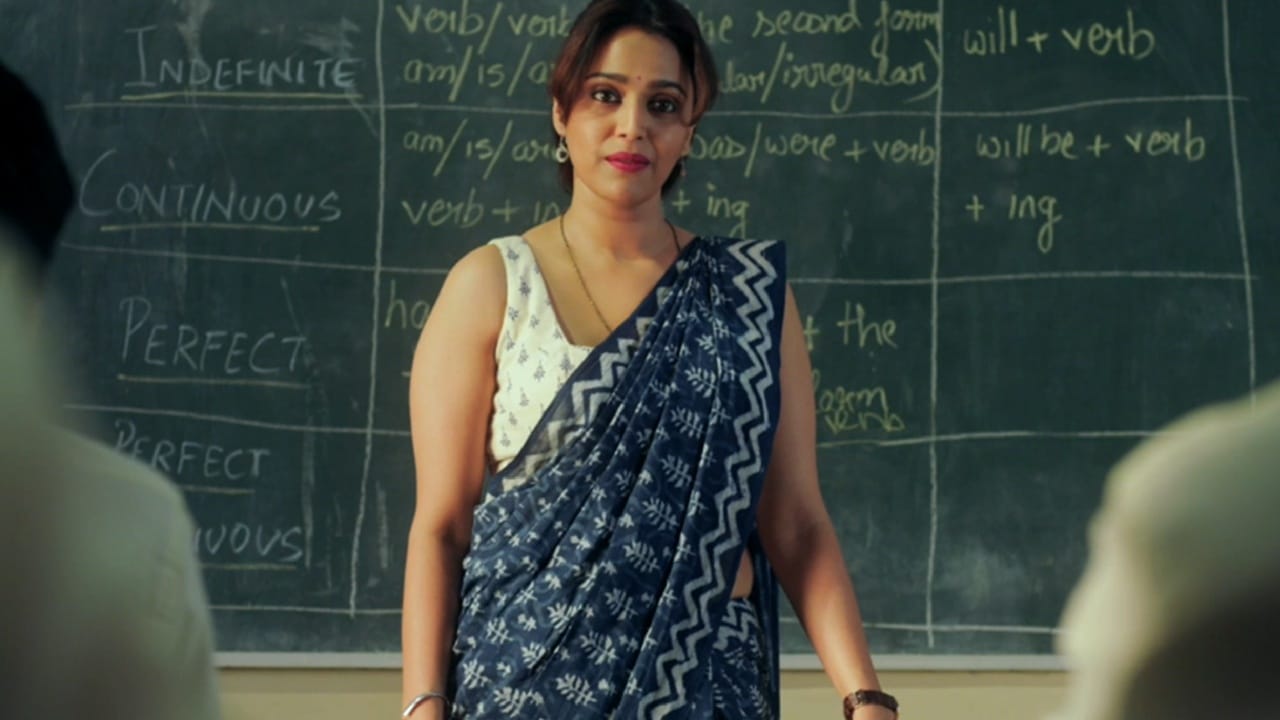 2020 साली प्रदर्शित झालेल्या Rasbhari या वेब सीरीजमध्ये स्वरा भास्कर हिने लक्षवेधी आणि बोल्ड भूमिका साकारली आहे. एका इंग्रजी शिक्षिकेच्या आयुष्यावर आधारित या सीरीजमध्ये वास्तववादी कथा आणि प्रौढ विषय हाताळण्यात आले आहेत. 