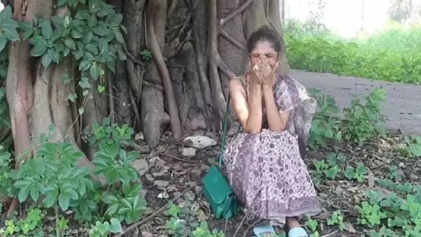 त्याने मला फरफटत जंगत नेलं.... त्याचे विचित्र हावभाव आणि... प्रसिद्ध अभिनेत्रीसोबत त्या रात्री घडलेली भयानक घटना