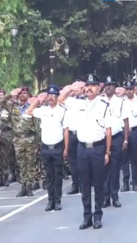 पिंपरी-चिंचवड महानगरपालिकेत प्रशासकाच्या हस्तेच ध्वजारोहण.