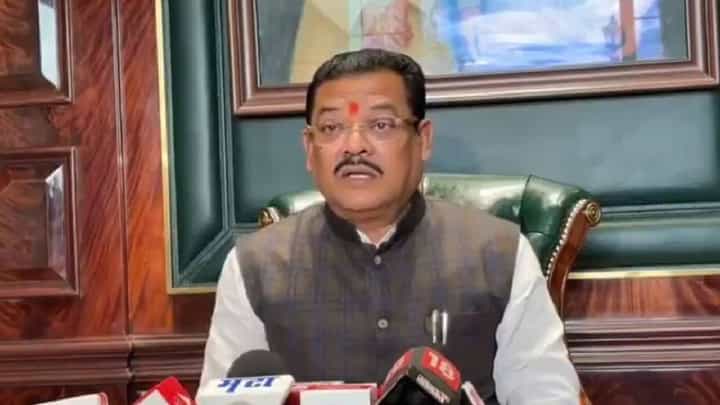 Sanjay Shirsat | हा देश कोण्या एका धर्माचा नाही, जलील यांच्या विधानानंतर संजय शिरसाट आक्रमक Sanjay Shirsat | हा देश कोण्या एका धर्माचा नाही, जलील यांच्या विधानानंतर संजय शिरसाट आक्रमक