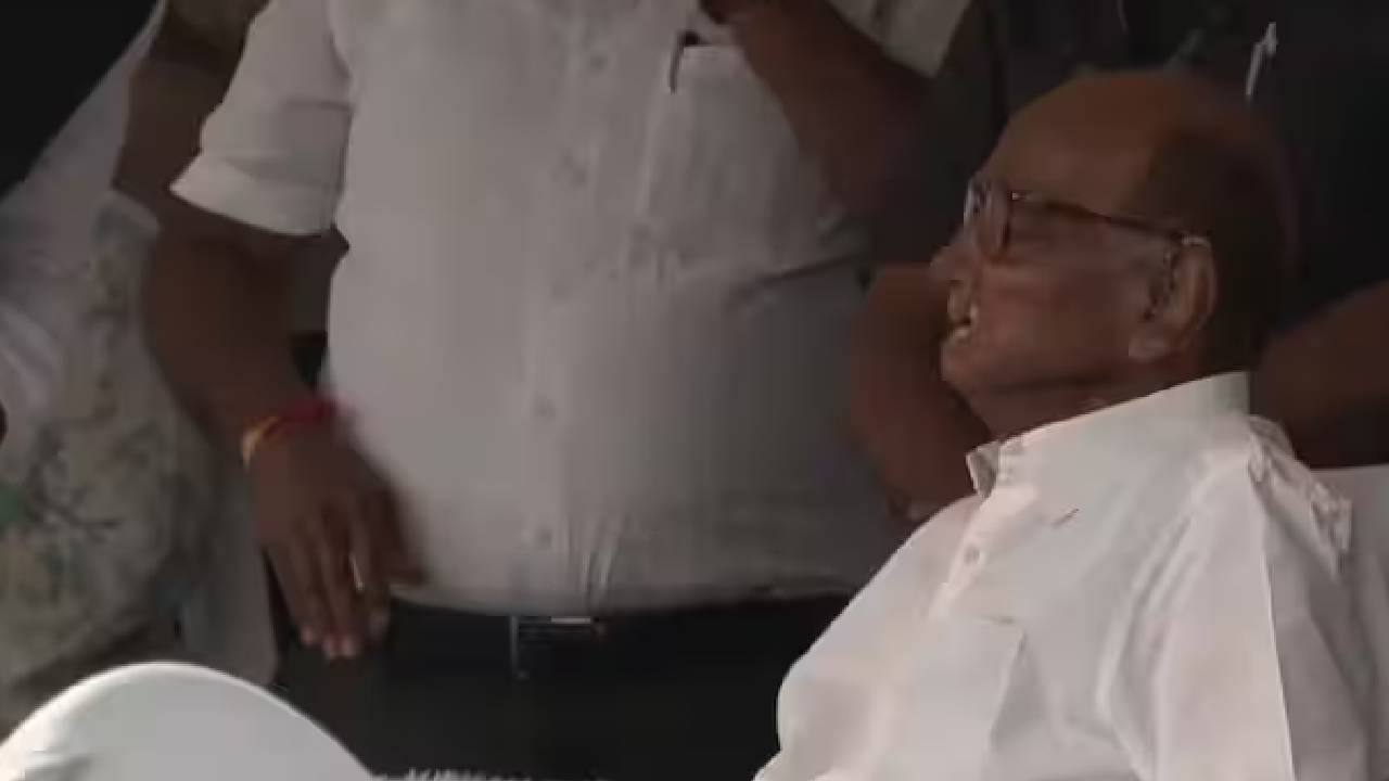 या अपघातामागे काही राजकारण आहे, अशा प्रकारची भूमिका कोलकात्यावरून मांडली गेली, असं कळलं. पण यात राजकारण नाही, हा निव्वळ अपघात आहे, असंही त्यांनी स्पष्ट केलं होतं. 
