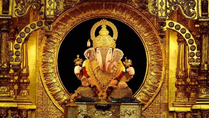 Makar Sankranti 2026 : राज्यात मकर संक्रातीचा उत्साह, दगडूशेठ गणपती मंदिरात दर्शनासाठी मोठी गर्दी; तुळजाभवानी मंदिरात एंट्रीसाठी आधार कार्ड सक्तीचं