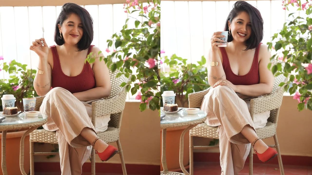 नुकतेच तिने तिचे काही सुंदर फोटो सोशल मीडियावर शेअर केले आहेत. ज्यामध्ये तिने लाल रंगाचा स्लीव्हलेस टॉप परिधान केला आहे. 