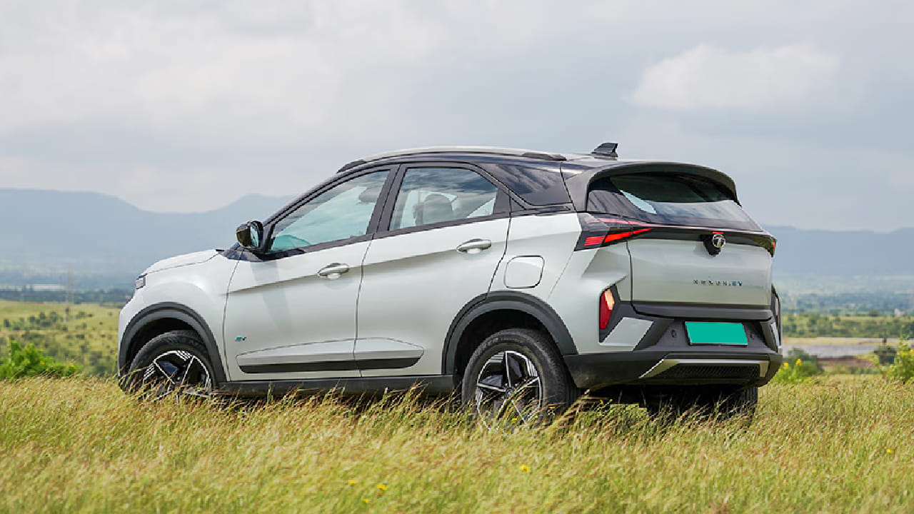 Tata Nexon.ev comes special with two new attractive color options, know