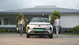 नवीन कार खरेदी करायची का? 3.8 लाख रुपयांपर्यंत मोठी सूट.