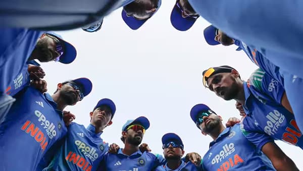IND vs NZ : न्यूझीलंड विरूद्धच्या वनडे सीरिजसाठी टीम इंडियाची घोषणा, कॅप्टन बदलला, बीसीसीआयचा मोठा निर्णय