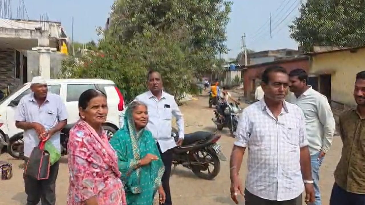 सुनेत्रा पवार यांच्या पवार यांच्या गावातील त्यांच्या जवळच्या नातेवाईकांच्या म्हणण्यानुसार, सुनेत्रा  पवार या अगदी धाडसाने उपमुख्यमंत्री पदाची जबाबदारी सांभाळतील... अशा आत्मविश्वास तेर मधील गावकऱ्यांनी व्यक्त केला. 