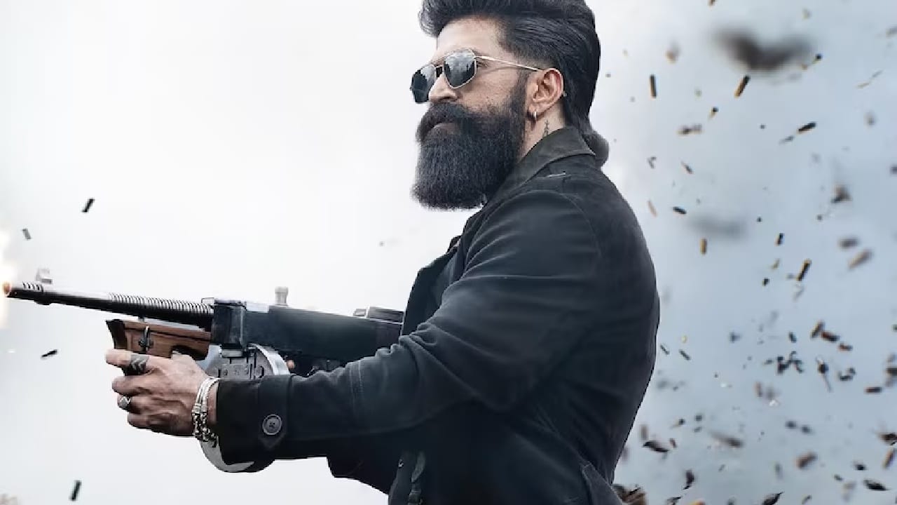 या चित्रपटात त्याचा दमदार अभिनय पाहून चाहत्यांना देखील आता या चित्रपटाची उत्सुकता लागली आहे. त्याचा हा चित्रपट 2026 मधील सर्वात मोठा ब्लॉकबस्टर चित्रपट असल्याचं म्हटलं जात आहे.