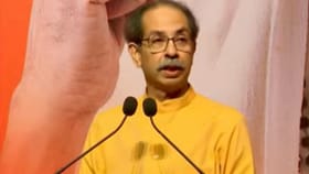 मेलो तरी बेहत्तर पण त्या दोन व्यापाऱ्यांचा..., ठाकरेंचा भाजपवर निशाणा.