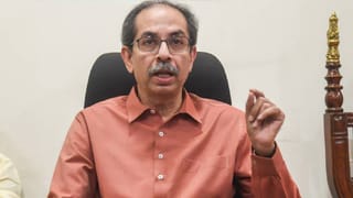 मोठी बातमी! उद्धव ठाकरे यांना सर्वात मोठा धक्का, थेट काही नगरसेवक…