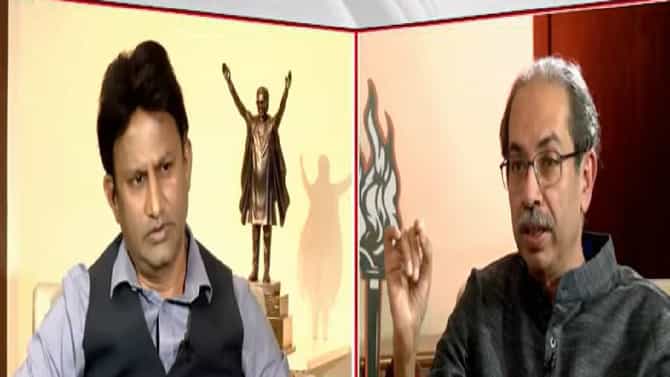 Uddhav Thackeray : का यांना कचरा गोळा करावा लागतो? उद्धव ठाकरेंचा रोकडा सवाल