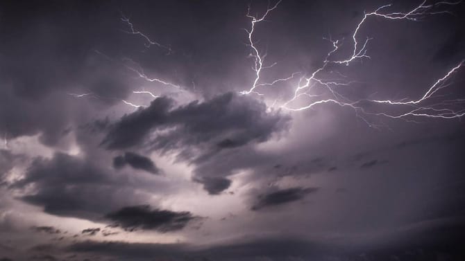 48 तास धोक्याची मोठं संकट! चक्रीवादळासह अवकाळी पाऊस, अलर्ट जारी, 45...