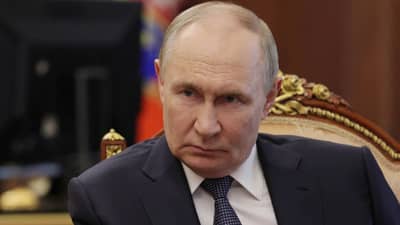 कोणत्याही क्षणी होऊ शकते थेट मोठी घोषणा, व्लादिमीर पुतिन यांची रात्रभर बैठक, जगाचे..