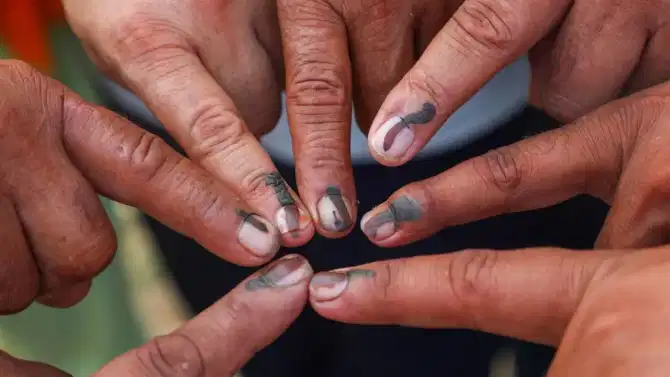 ZP निवडणुकीसाठी मोठा निर्णय, आता शाई लावण्यासाठी मार्कर वापरणार नाही, त्याऐवजी... निवडणूक आयोगाचं मोठं पाऊल!